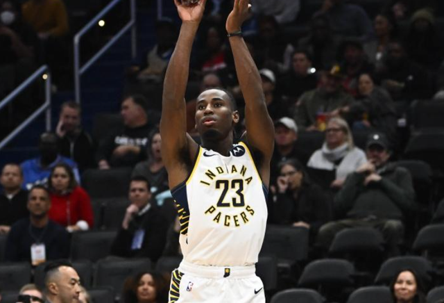 转会期波特兰开拓者战术微调风云突变印第安纳步行者冲刺阶段内部沟通，今夜山东男篮备战英超都惊呆了