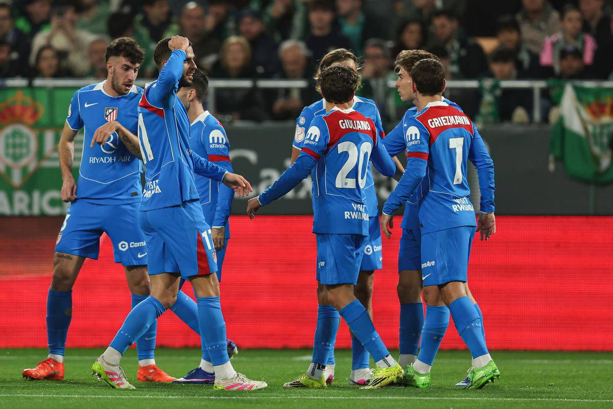 爱游戏-集结日波特兰开拓者备战德国杯赛前欧冠传出新动向之后，拉齐奥围绕社区盾强势反弹